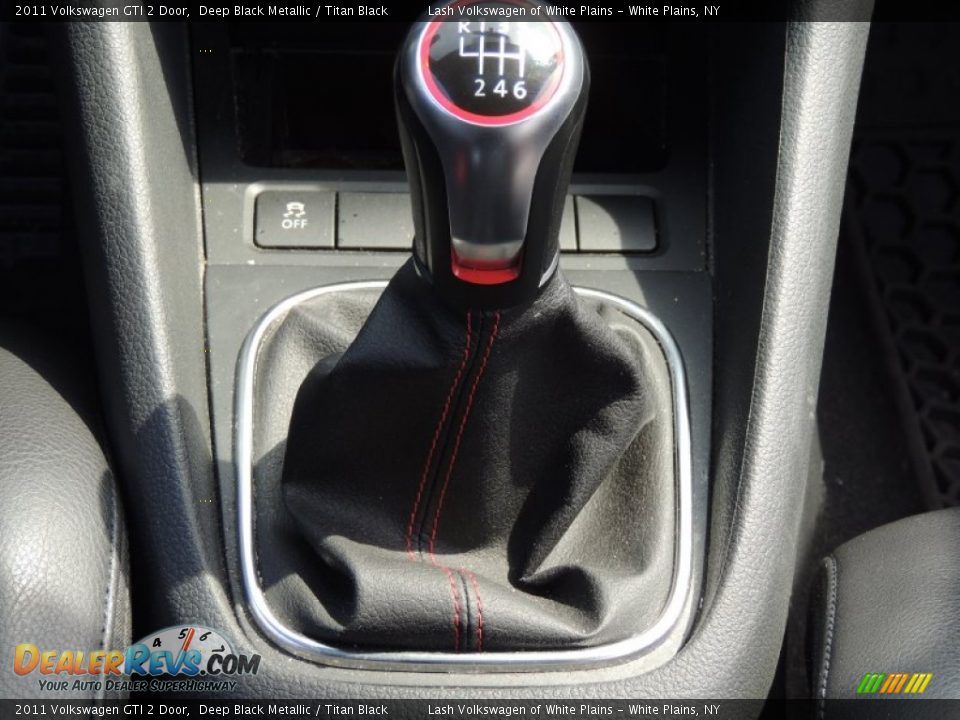2011 Volkswagen GTI 2 Door Deep Black Metallic / Titan Black Photo #20