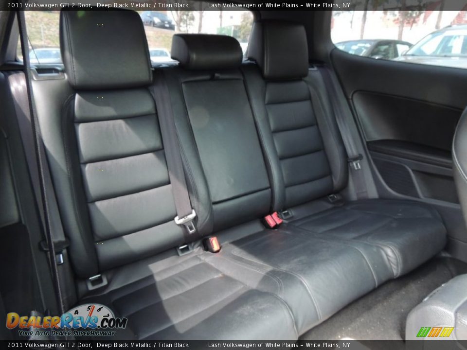 2011 Volkswagen GTI 2 Door Deep Black Metallic / Titan Black Photo #25