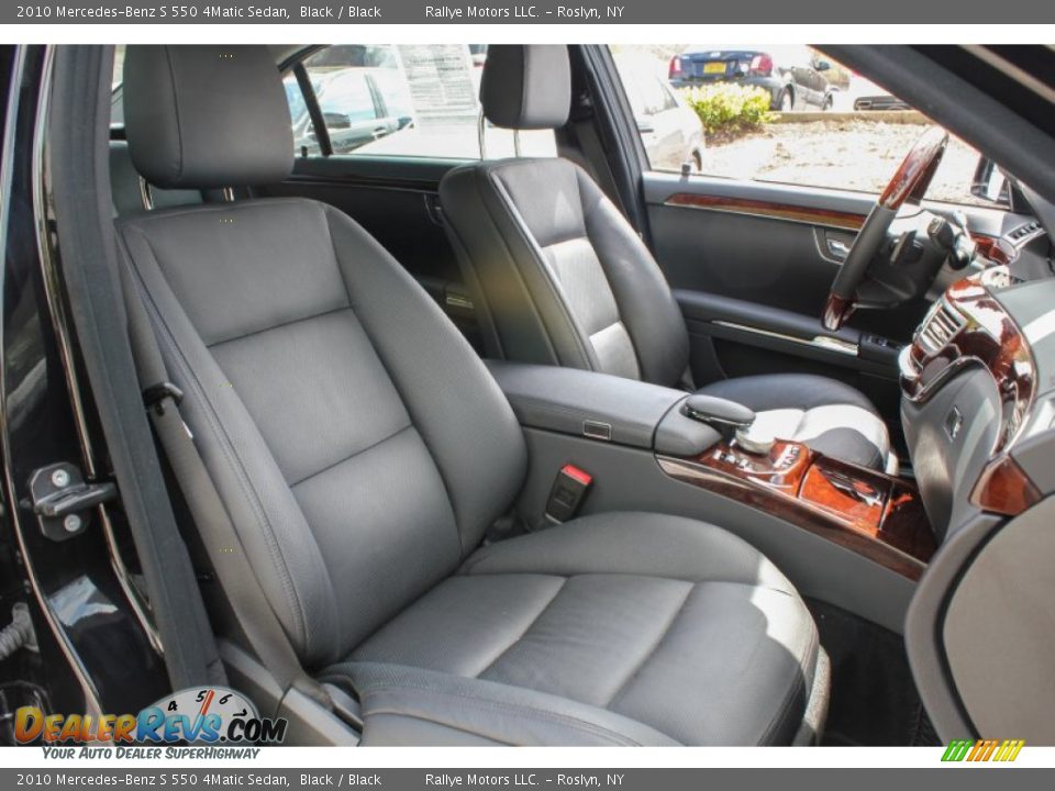 2010 Mercedes-Benz S 550 4Matic Sedan Black / Black Photo #9