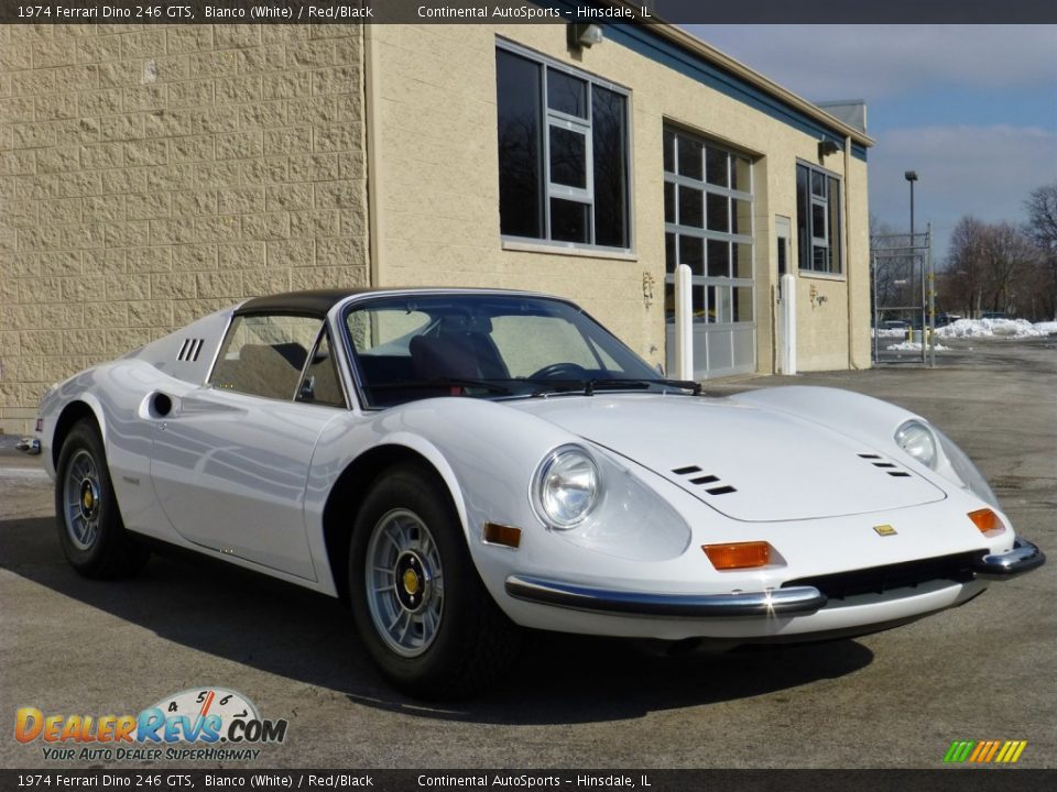Front 3/4 View of 1974 Ferrari Dino 246 GTS Photo #7