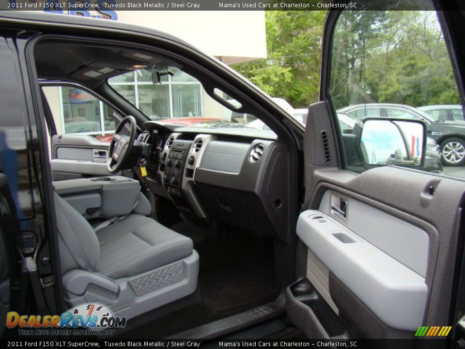 2011 Ford F150 XLT SuperCrew Tuxedo Black Metallic / Steel Gray Photo #12