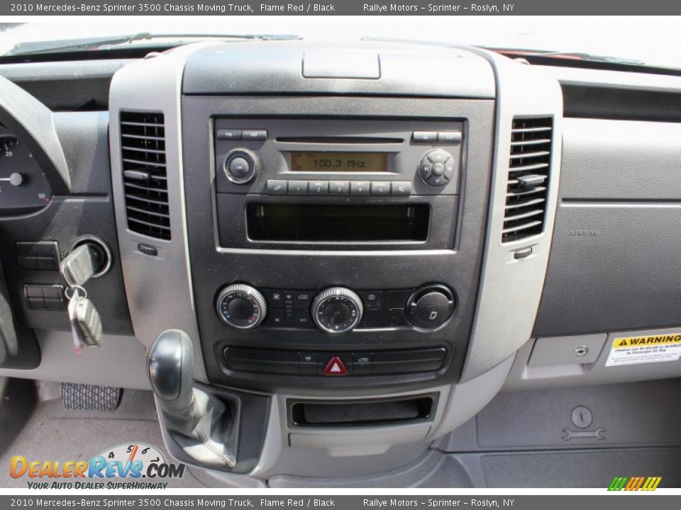 Controls of 2010 Mercedes-Benz Sprinter 3500 Chassis Moving Truck Photo #13