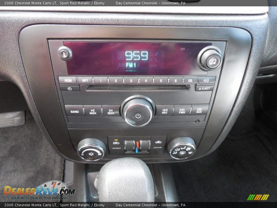 Controls of 2006 Chevrolet Monte Carlo LT Photo #15