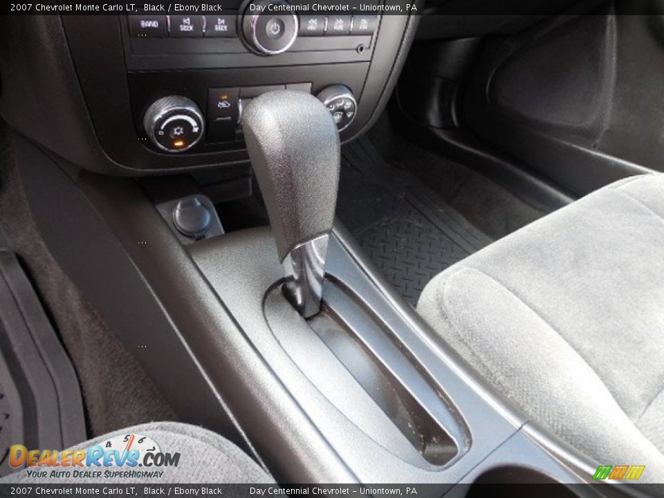 2007 Chevrolet Monte Carlo LT Shifter Photo #16