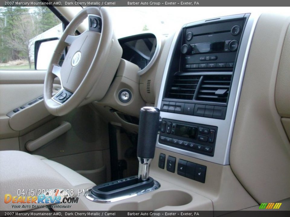 Controls of 2007 Mercury Mountaineer AWD Photo #10