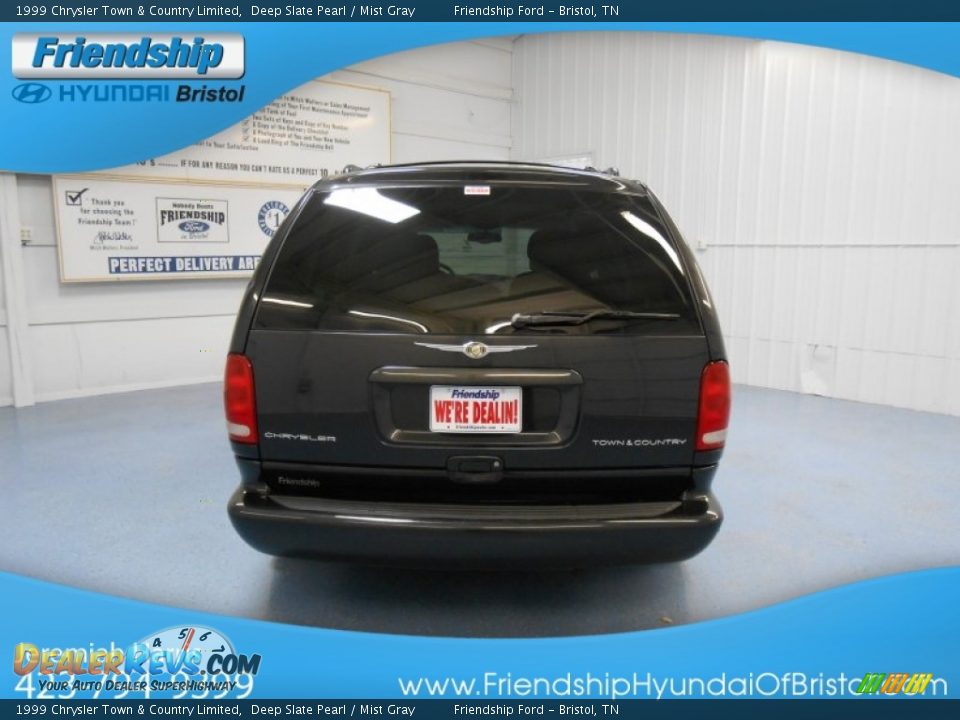 1999 Chrysler Town & Country Limited Deep Slate Pearl / Mist Gray Photo #7