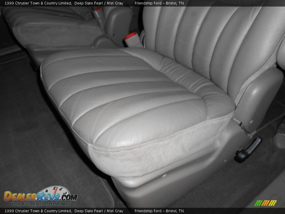 1999 Chrysler Town & Country Limited Deep Slate Pearl / Mist Gray Photo #16