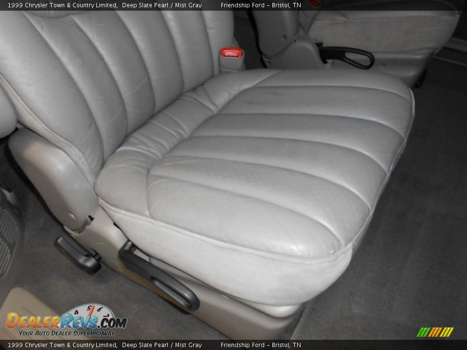 1999 Chrysler Town & Country Limited Deep Slate Pearl / Mist Gray Photo #20