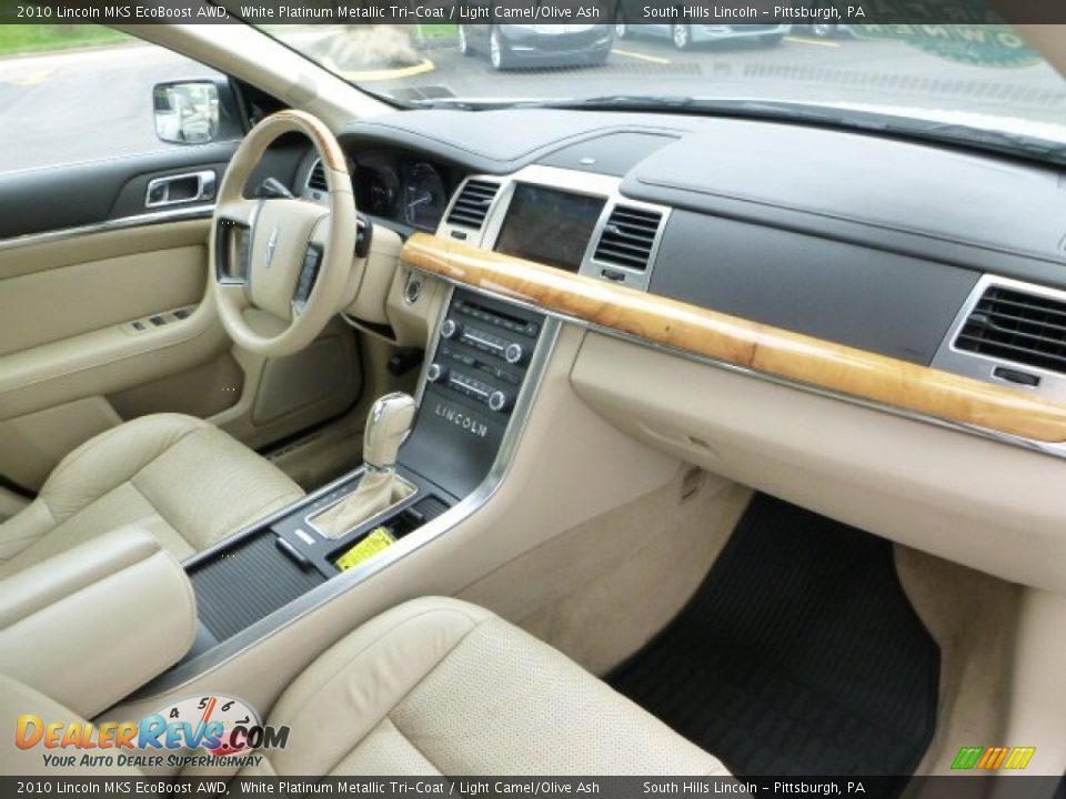 2010 Lincoln MKS EcoBoost AWD White Platinum Metallic Tri-Coat / Light Camel/Olive Ash Photo #11