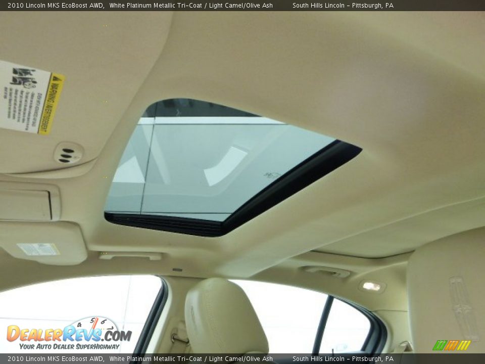 2010 Lincoln MKS EcoBoost AWD White Platinum Metallic Tri-Coat / Light Camel/Olive Ash Photo #20