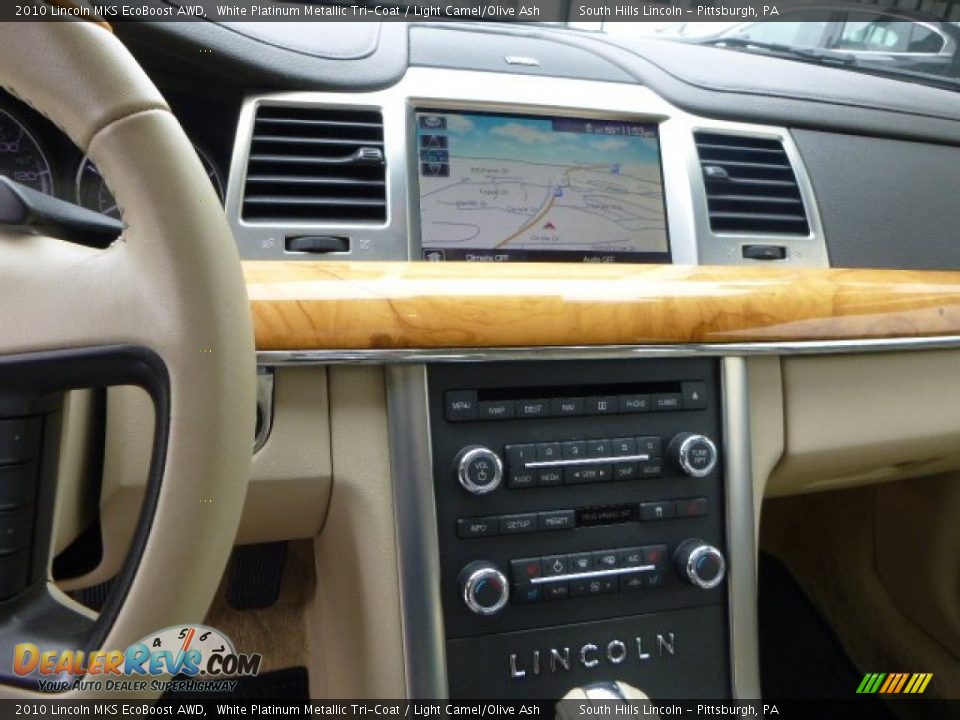 2010 Lincoln MKS EcoBoost AWD White Platinum Metallic Tri-Coat / Light Camel/Olive Ash Photo #22