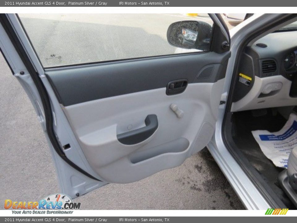 2011 Hyundai Accent GLS 4 Door Platinum Silver / Gray Photo #10