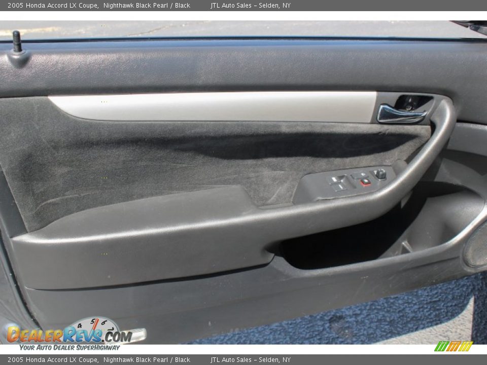 2005 Honda Accord LX Coupe Nighthawk Black Pearl / Black Photo #11