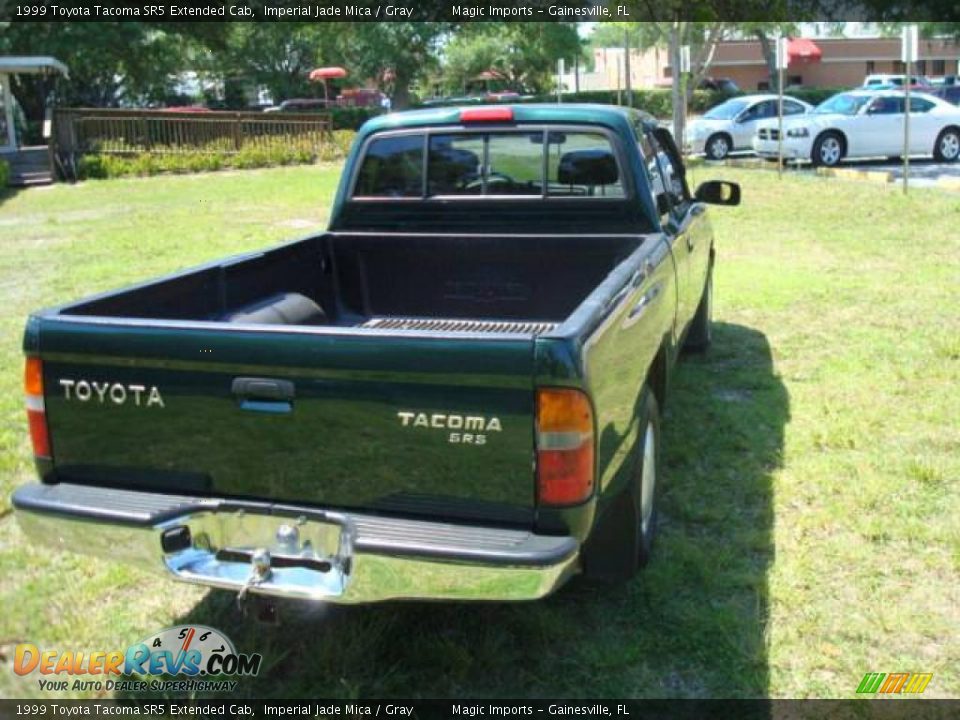 1999 Toyota Tacoma SR5 Extended Cab Imperial Jade Mica / Gray Photo #5