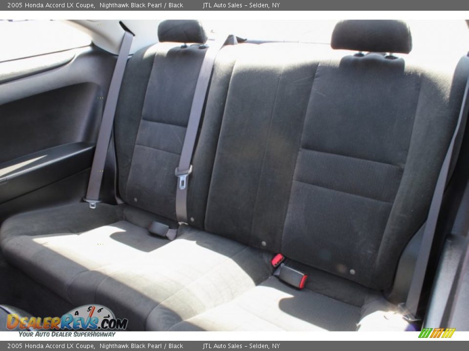 2005 Honda Accord LX Coupe Nighthawk Black Pearl / Black Photo #17