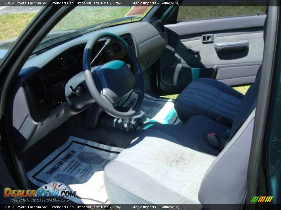 1999 Toyota Tacoma SR5 Extended Cab Imperial Jade Mica / Gray Photo #10