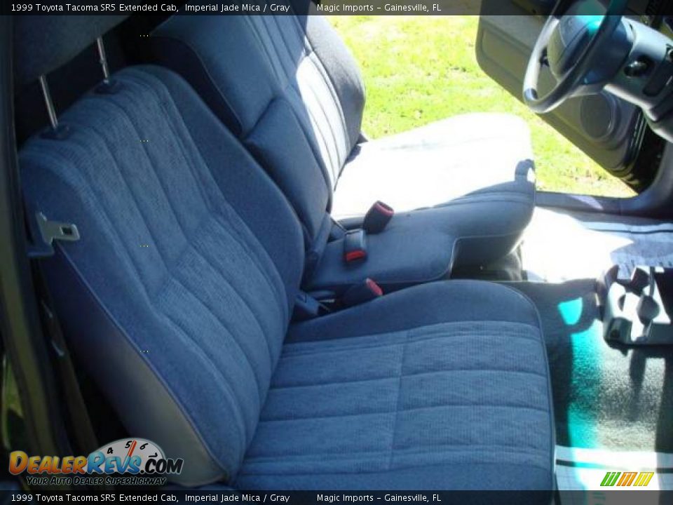 1999 Toyota Tacoma SR5 Extended Cab Imperial Jade Mica / Gray Photo #13
