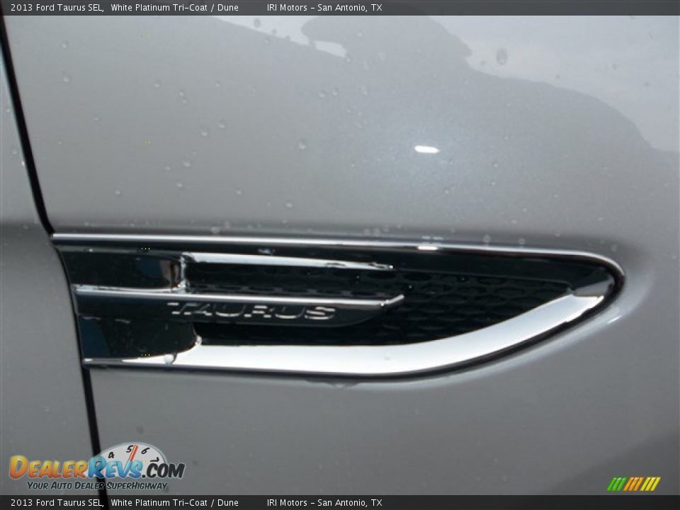 2013 Ford Taurus SEL White Platinum Tri-Coat / Dune Photo #12