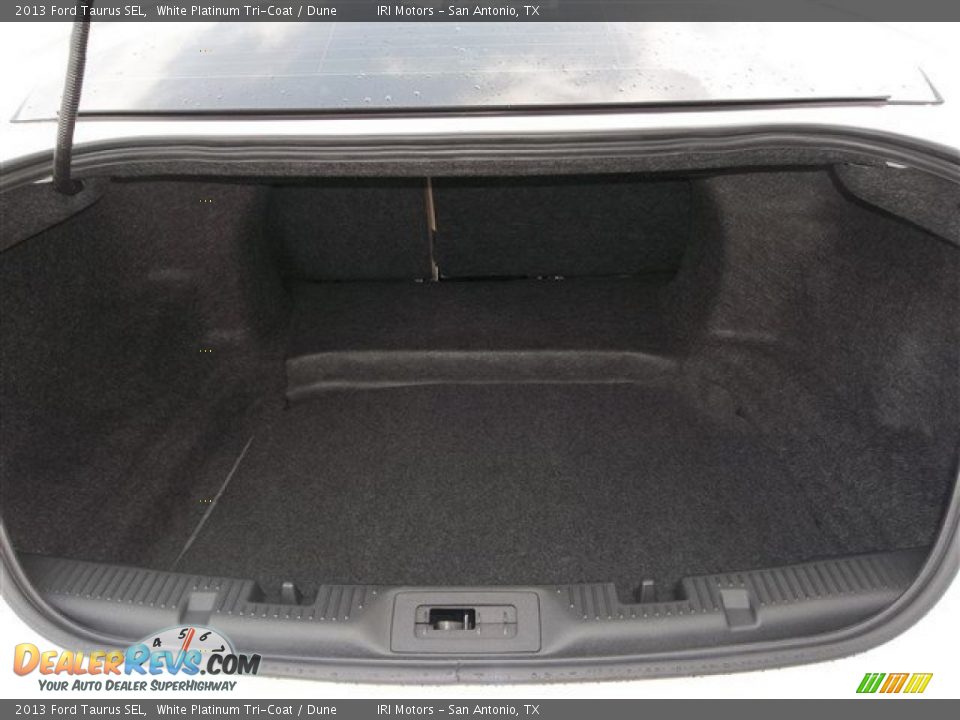 2013 Ford Taurus SEL White Platinum Tri-Coat / Dune Photo #17