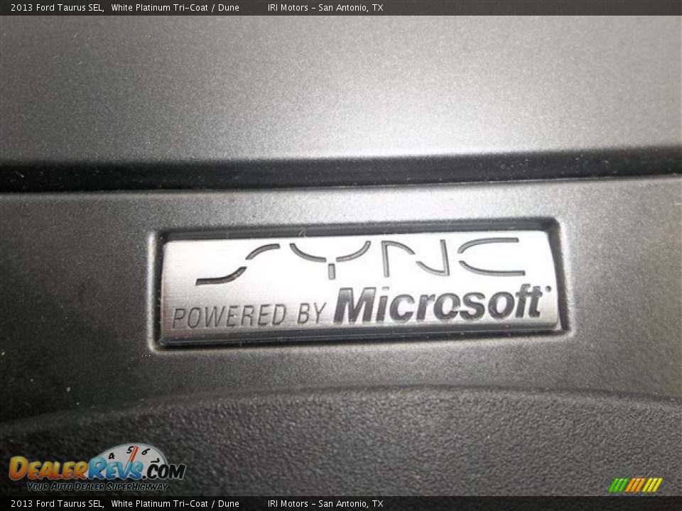 2013 Ford Taurus SEL White Platinum Tri-Coat / Dune Photo #29