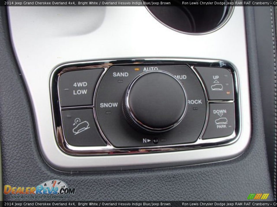 Controls of 2014 Jeep Grand Cherokee Overland 4x4 Photo #18