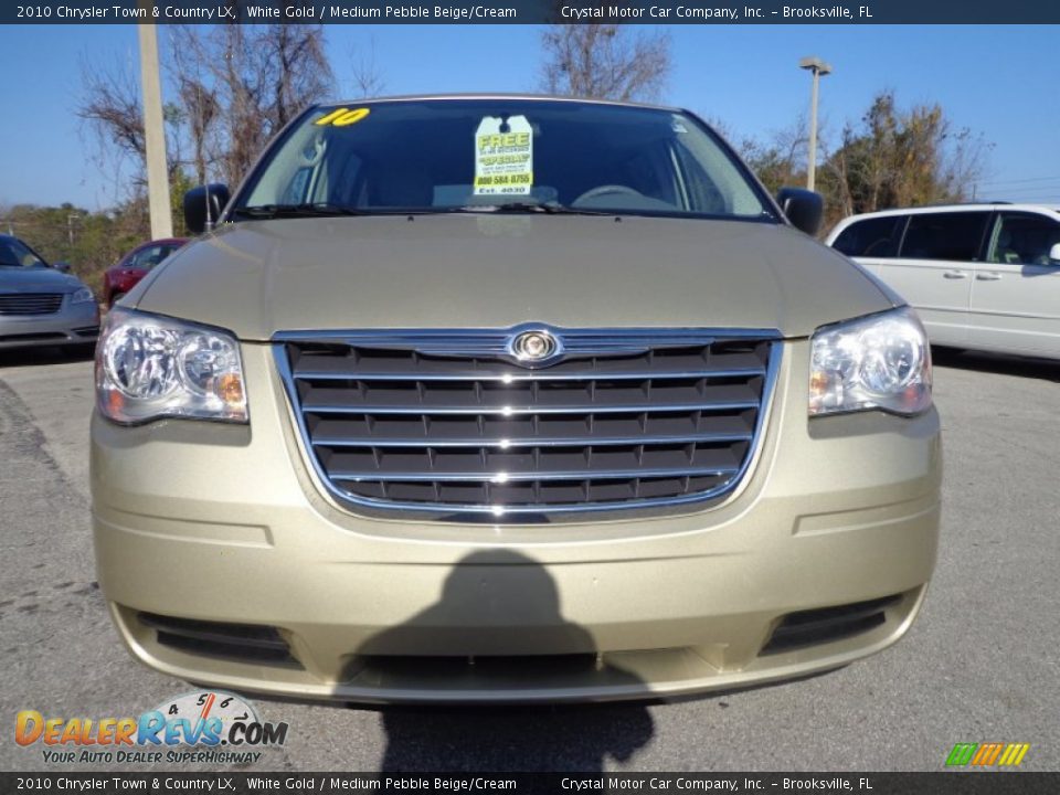2010 Chrysler Town & Country LX White Gold / Medium Pebble Beige/Cream Photo #15