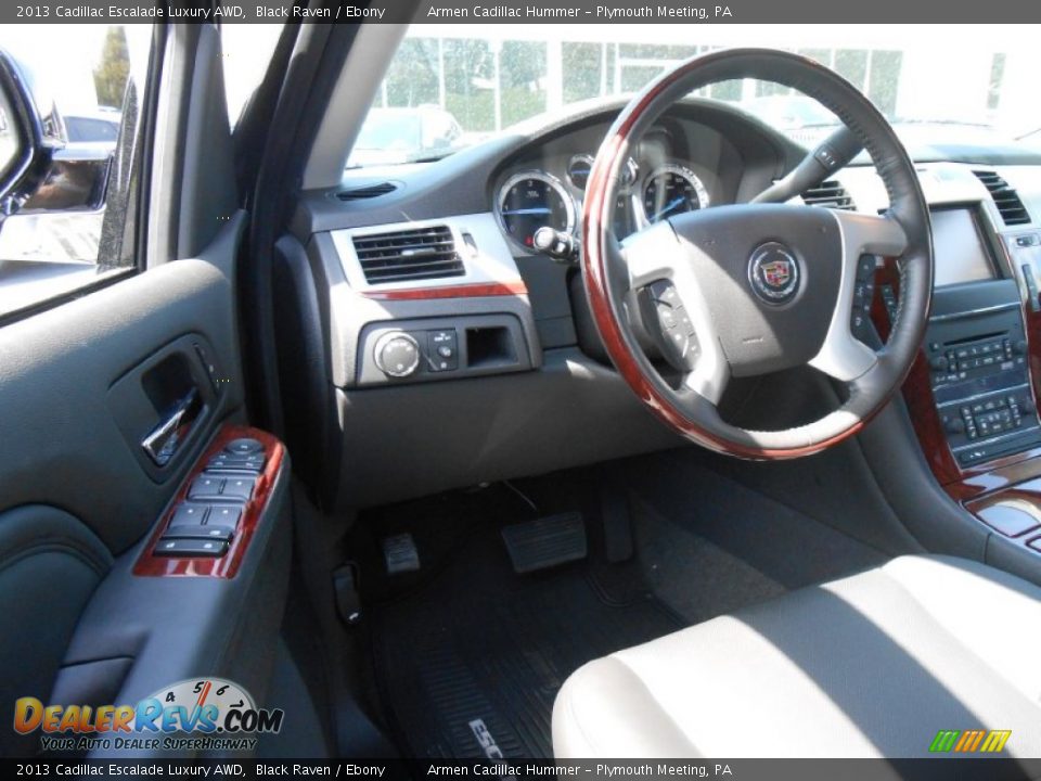 2013 Cadillac Escalade Luxury AWD Black Raven / Ebony Photo #7