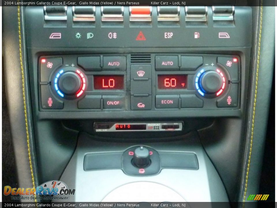 Controls of 2004 Lamborghini Gallardo Coupe E-Gear Photo #25