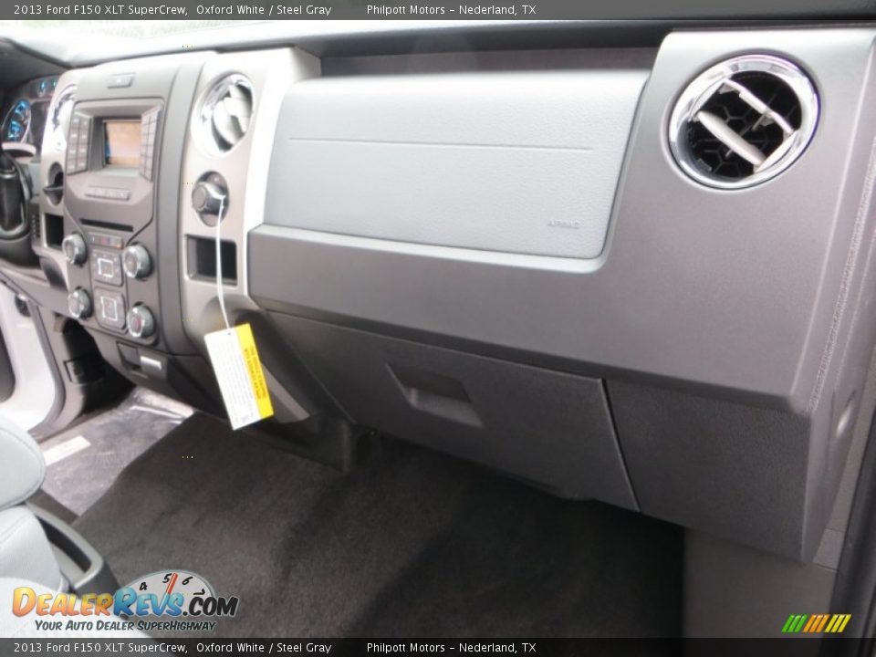 2013 Ford F150 XLT SuperCrew Oxford White / Steel Gray Photo #19