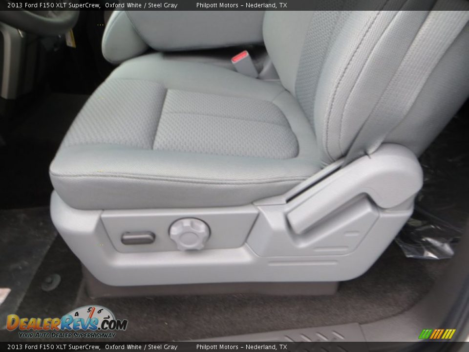 Front Seat of 2013 Ford F150 XLT SuperCrew Photo #26