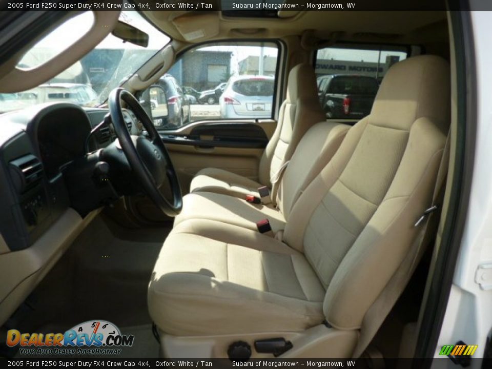 2005 Ford F250 Super Duty FX4 Crew Cab 4x4 Oxford White / Tan Photo #7