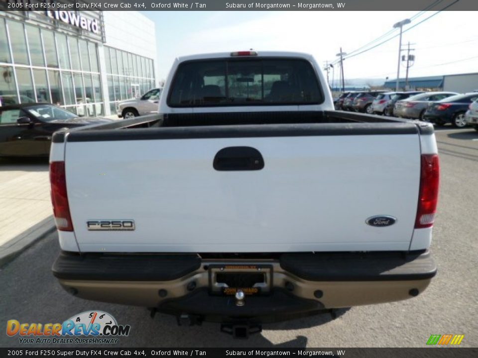 2005 Ford F250 Super Duty FX4 Crew Cab 4x4 Oxford White / Tan Photo #10