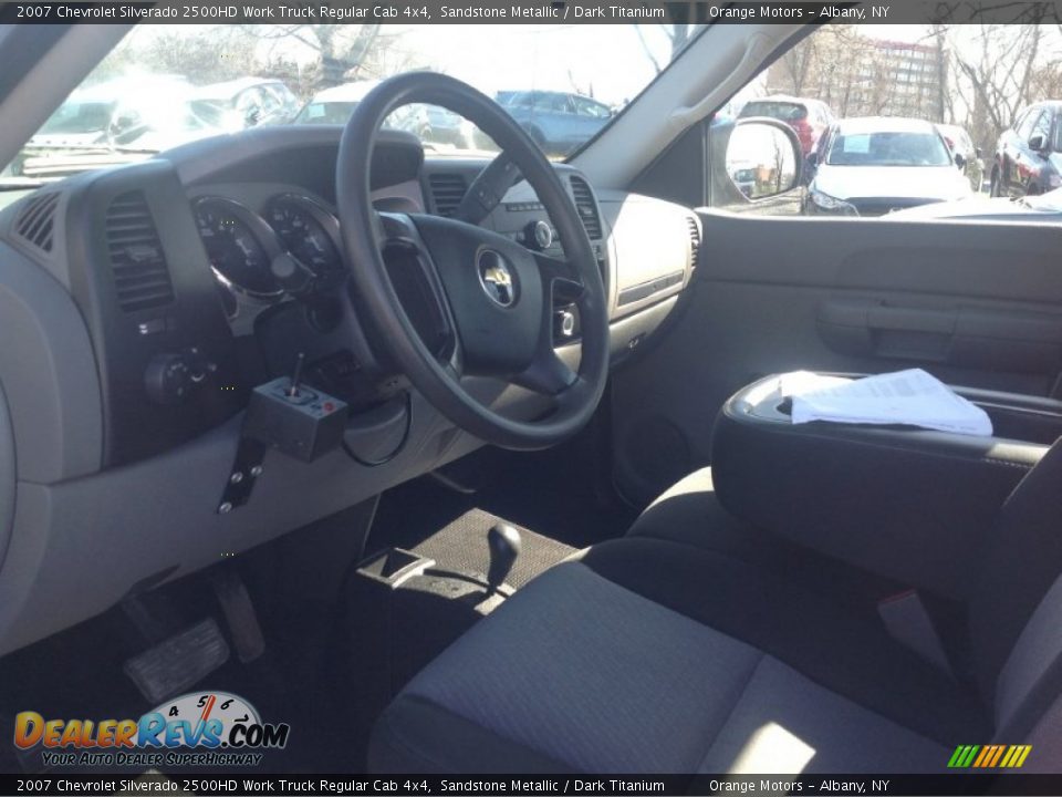 2007 Chevrolet Silverado 2500HD Work Truck Regular Cab 4x4 Sandstone Metallic / Dark Titanium Photo #9