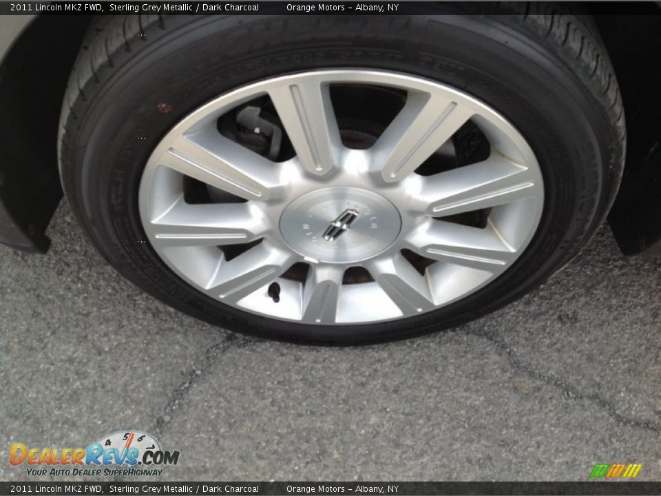 2011 Lincoln MKZ FWD Sterling Grey Metallic / Dark Charcoal Photo #9