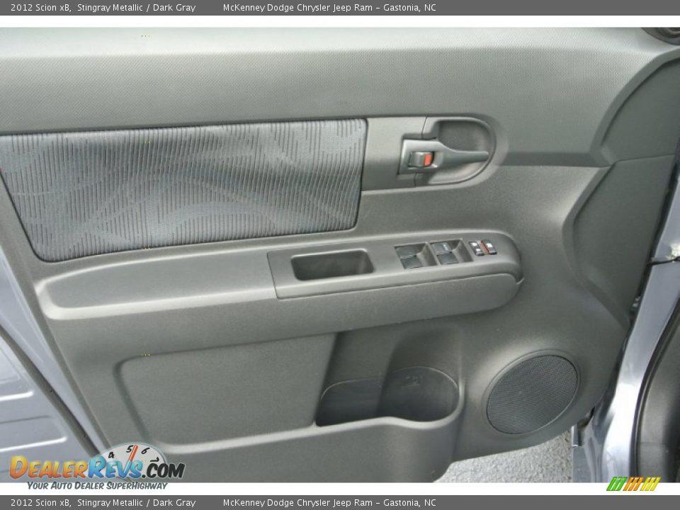 2012 Scion xB Stingray Metallic / Dark Gray Photo #8