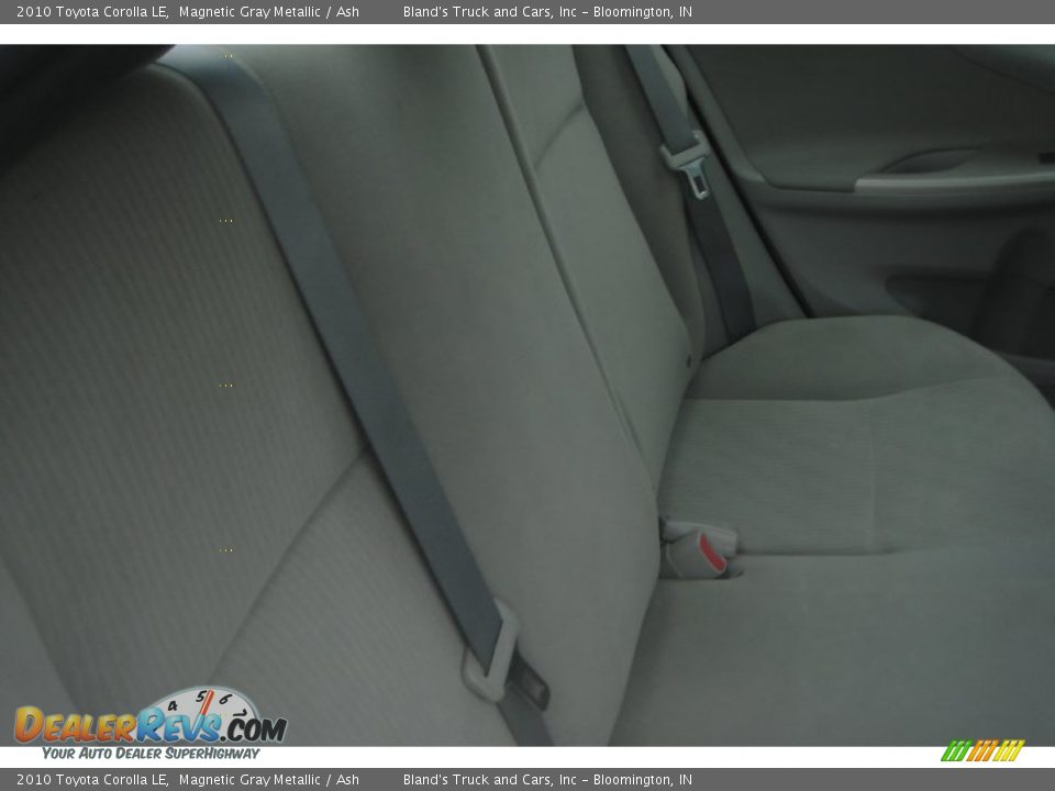 2010 Toyota Corolla LE Magnetic Gray Metallic / Ash Photo #18
