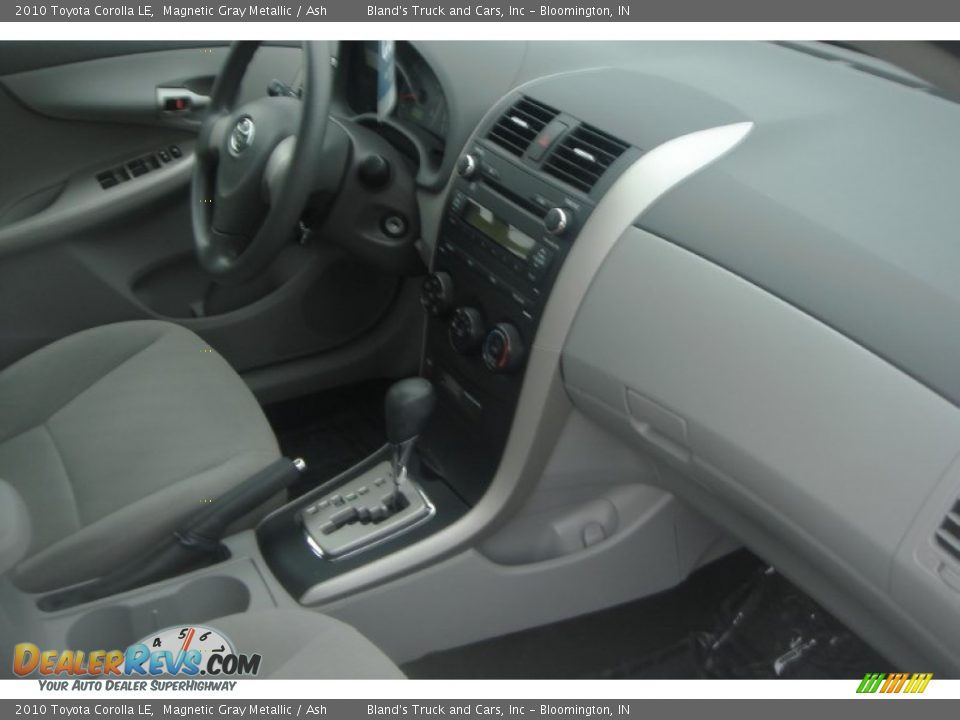 2010 Toyota Corolla LE Magnetic Gray Metallic / Ash Photo #20