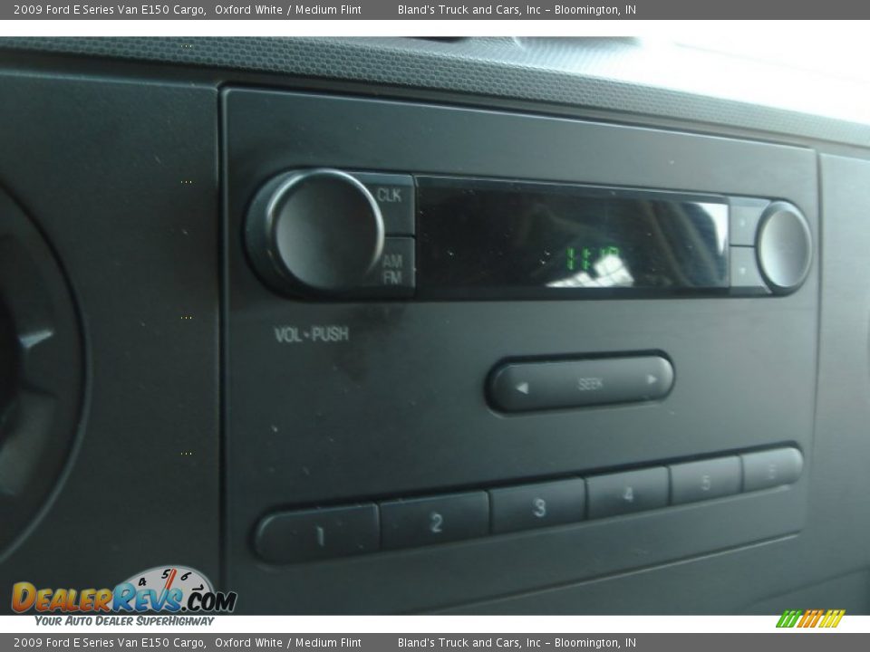 2009 Ford E Series Van E150 Cargo Oxford White / Medium Flint Photo #11