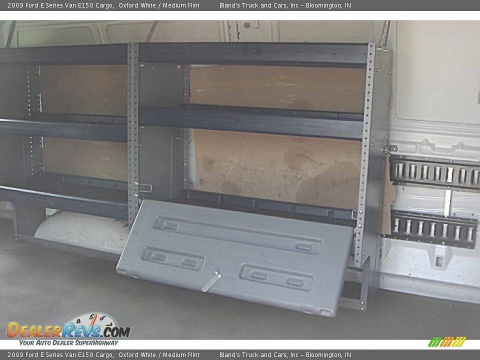 2009 Ford E Series Van E150 Cargo Oxford White / Medium Flint Photo #15