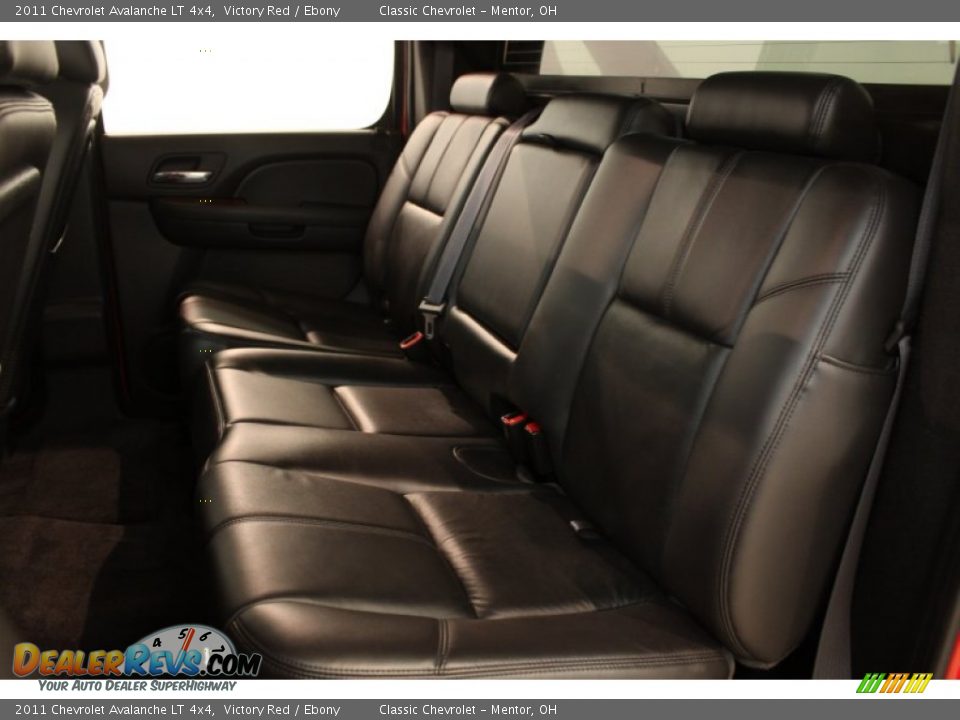 2011 Chevrolet Avalanche LT 4x4 Victory Red / Ebony Photo #13