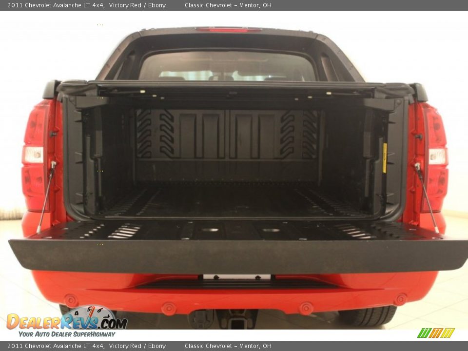 2011 Chevrolet Avalanche LT 4x4 Victory Red / Ebony Photo #15