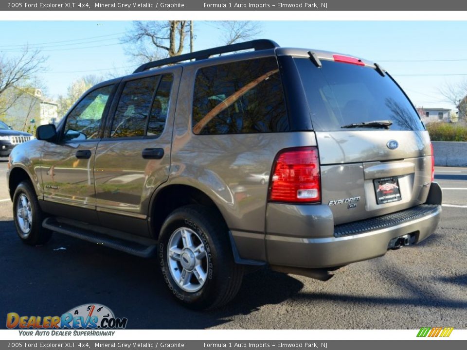 2005 Ford Explorer XLT 4x4 Mineral Grey Metallic / Graphite Photo #5