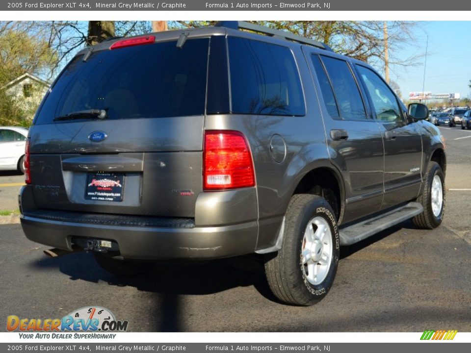 2005 Ford Explorer XLT 4x4 Mineral Grey Metallic / Graphite Photo #7