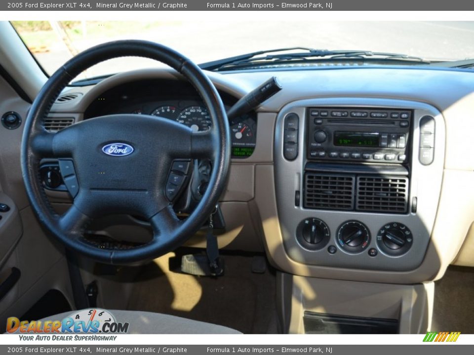 2005 Ford Explorer XLT 4x4 Mineral Grey Metallic / Graphite Photo #10