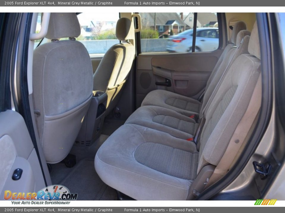 2005 Ford Explorer XLT 4x4 Mineral Grey Metallic / Graphite Photo #12