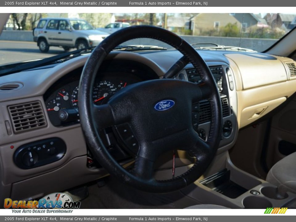 2005 Ford Explorer XLT 4x4 Mineral Grey Metallic / Graphite Photo #16