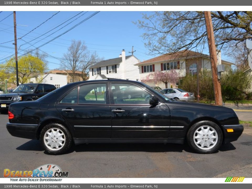 1998 Mercedes-Benz E 320 Sedan Black / Black Photo #7