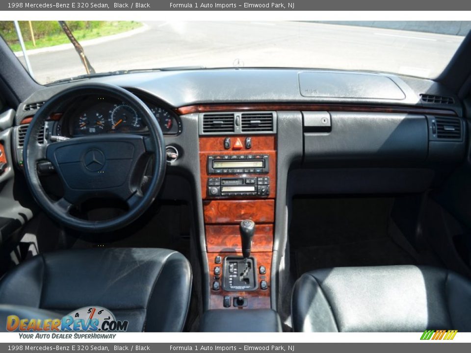 1998 Mercedes-Benz E 320 Sedan Black / Black Photo #8