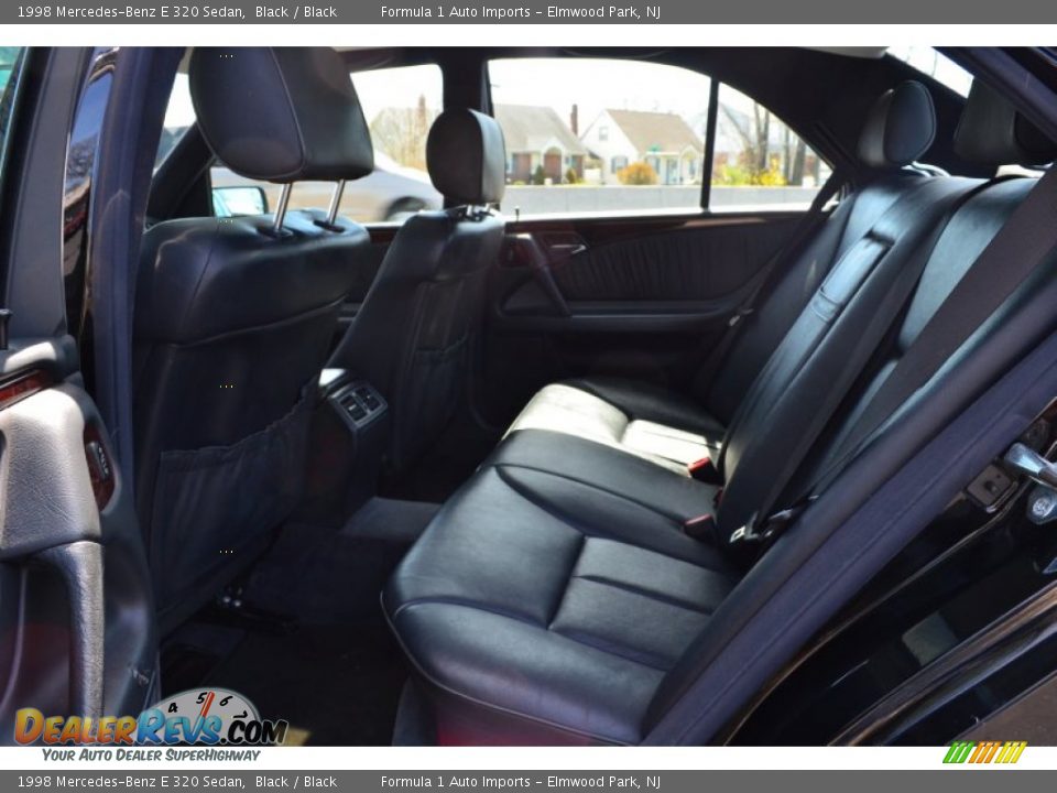 1998 Mercedes-Benz E 320 Sedan Black / Black Photo #11
