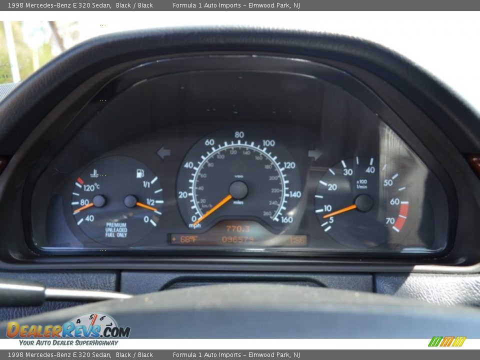 1998 Mercedes-Benz E 320 Sedan Black / Black Photo #17